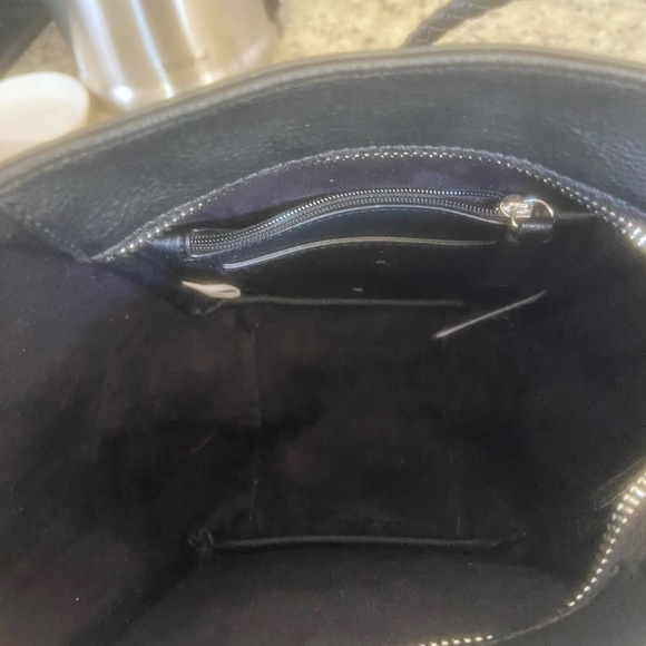 Calvin Klein small bucket/ crossbody bag. Black - Picture 6 of 10